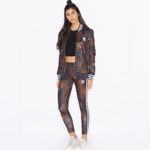 Adidas Leaf Jacket/Leggings Set EUC